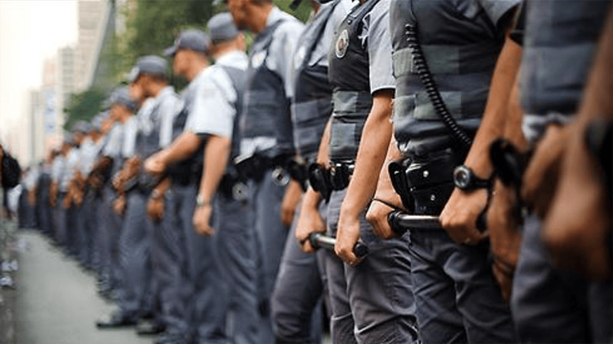 Soldado em operação tática